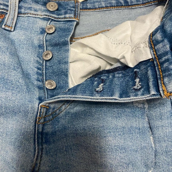 Levi’s Wedgie Straight Cropped Button Fly Distressed Raw Hem Jeans Women’s 25 - Picture 6 of 8